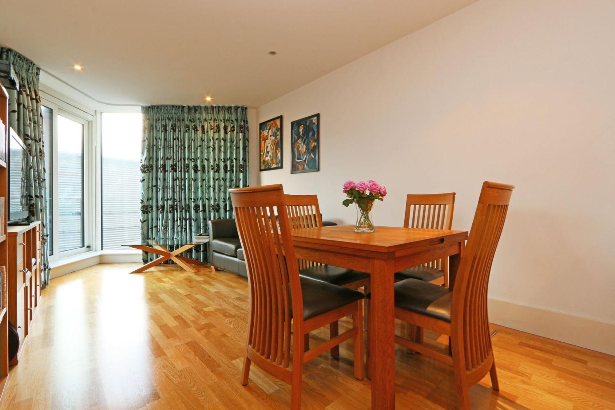 Riverside 1 Bed Apartment ลอนดอน ภายนอก รูปภาพ